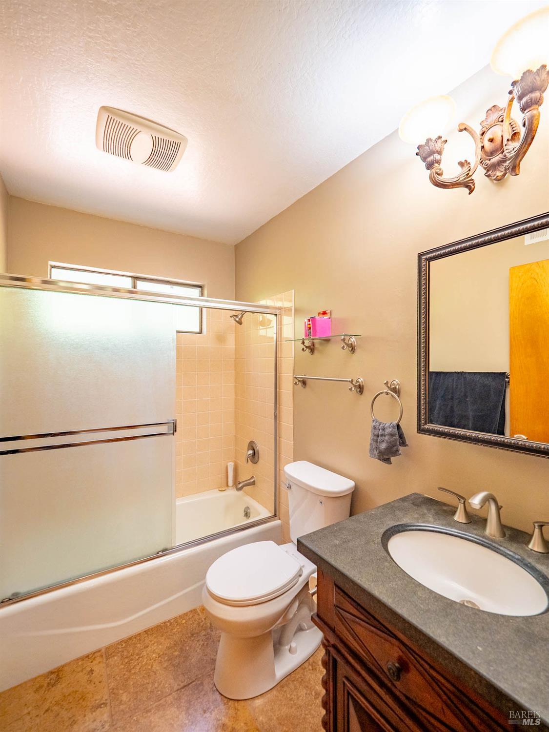 Detail Gallery Image 19 of 32 For 7701 Signal Ridge Rd, Philo,  CA 95466 - 3 Beds | 2/1 Baths