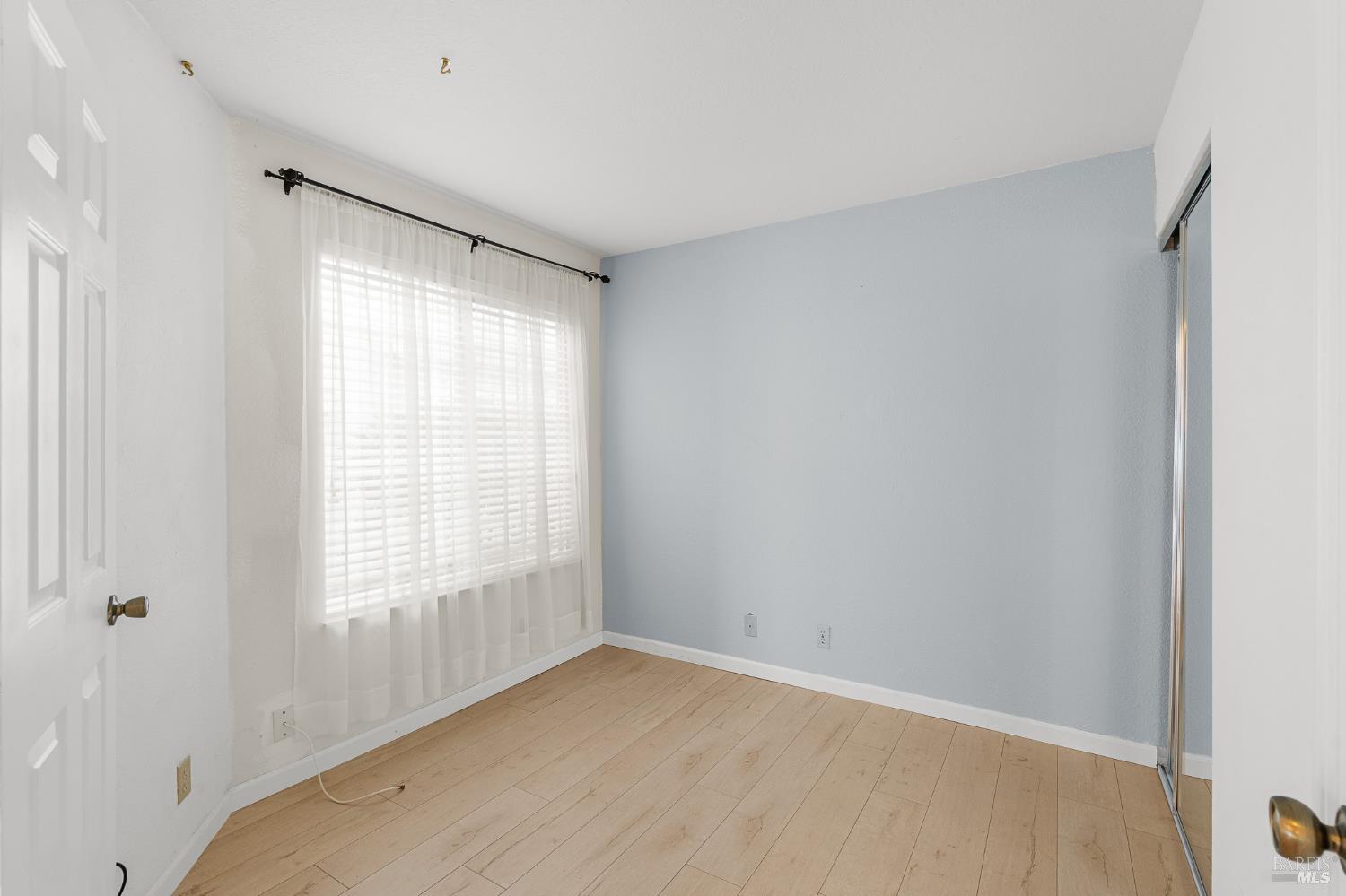 Detail Gallery Image 7 of 40 For 401 Stinson St #4,  Vallejo,  CA 94591 - 3 Beds | 3 Baths