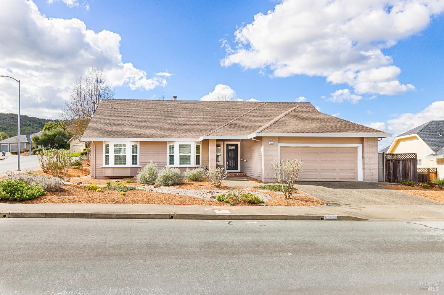 Front Image Thumbnail for BA326014493