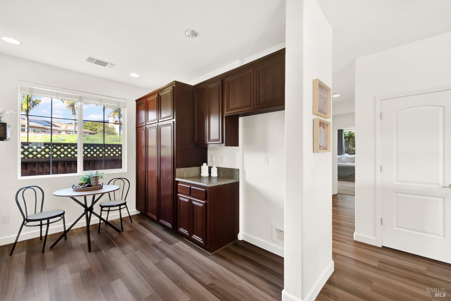 Detail Gallery Image 23 of 67 For 7004 Alder Creek Rd, Vallejo,  CA 94591 - 4 Beds | 3/1 Baths