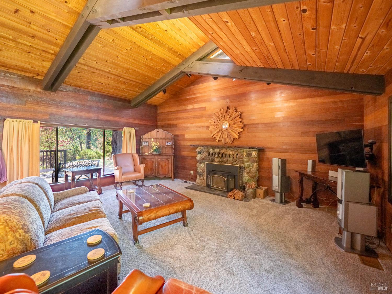 Detail Gallery Image 4 of 32 For 7701 Signal Ridge Rd, Philo,  CA 95466 - 3 Beds | 2/1 Baths