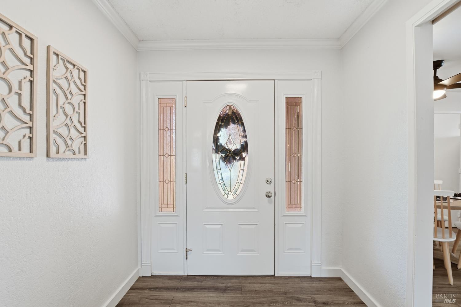 Detail Gallery Image 7 of 38 For 2034 S Terrace Dr, Napa,  CA 94559 - 4 Beds | 2 Baths