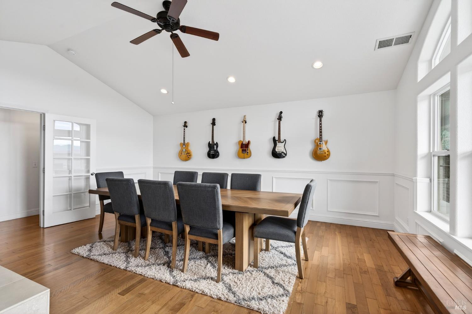 Detail Gallery Image 34 of 54 For 17437 Greenridge Rd, Hidden Valley Lake,  CA 95467 - 4 Beds | 4 Baths