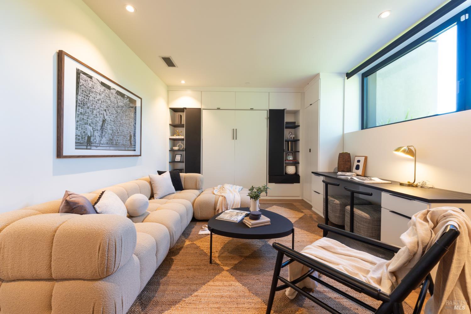 Detail Gallery Image 51 of 76 For 3 Trestle Glen Cir, Tiburon,  CA 94920 - 6 Beds | 6/2 Baths