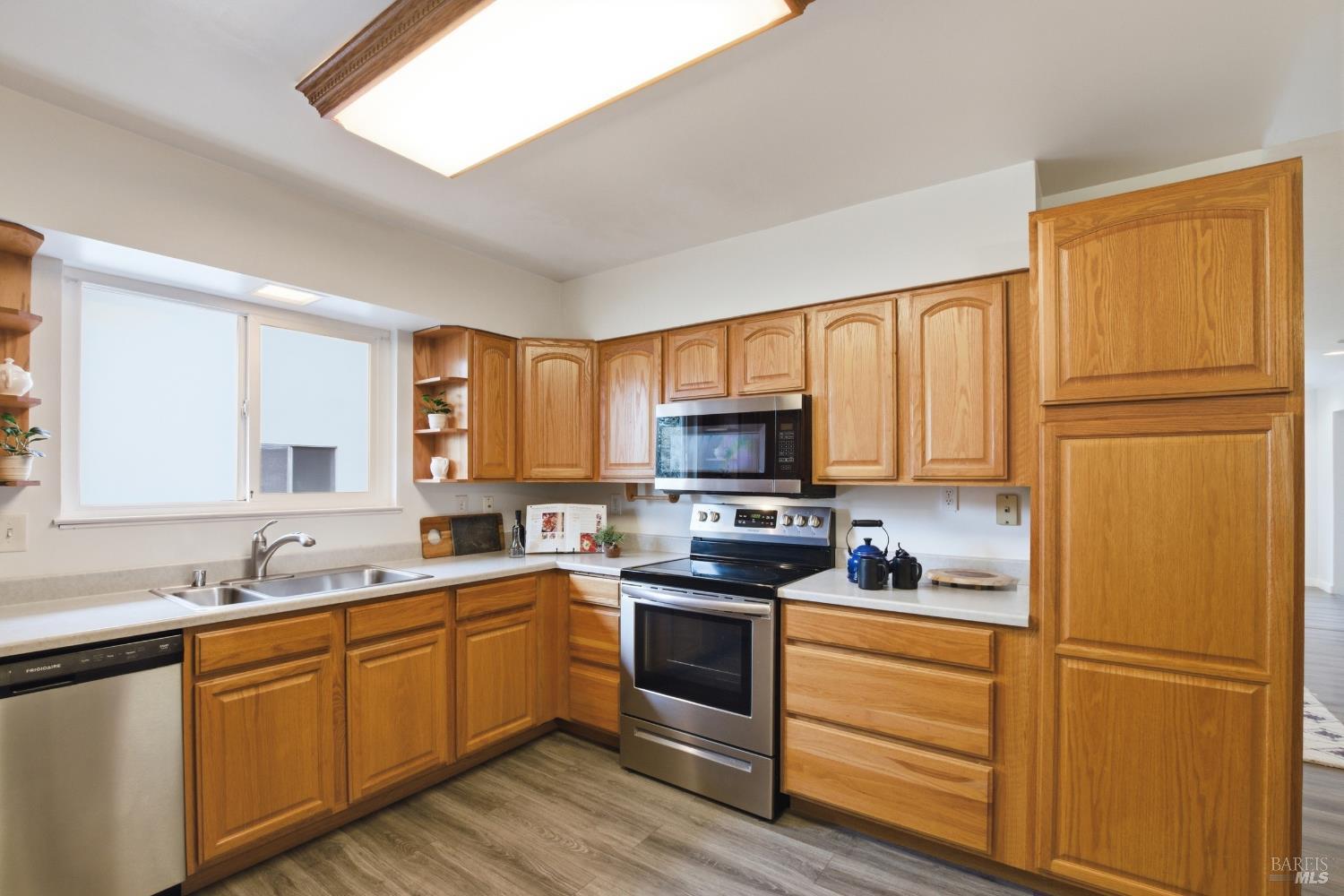 Detail Gallery Image 18 of 38 For 2034 S Terrace Dr, Napa,  CA 94559 - 4 Beds | 2 Baths