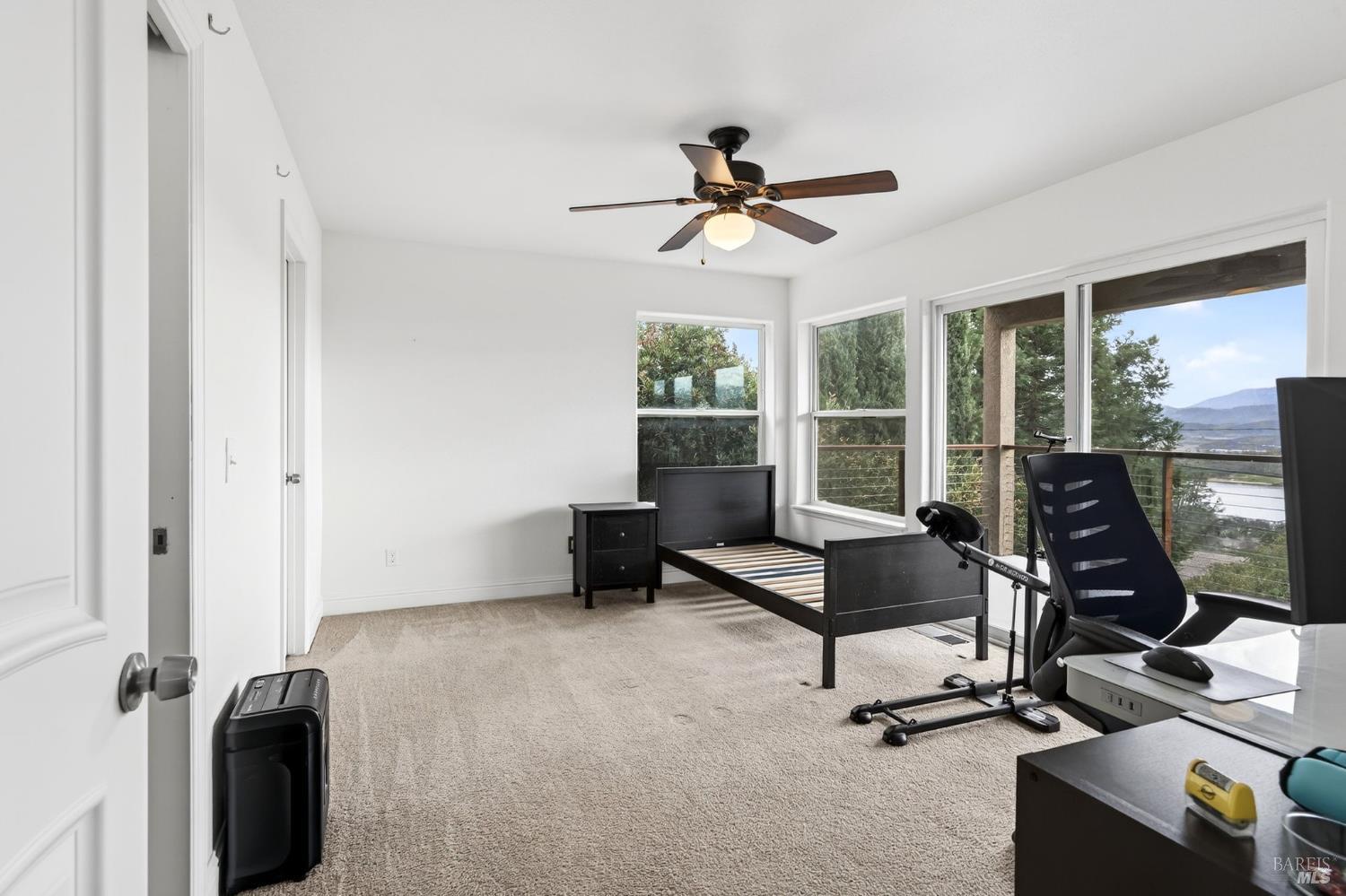 Detail Gallery Image 12 of 54 For 17437 Greenridge Rd, Hidden Valley Lake,  CA 95467 - 4 Beds | 4 Baths