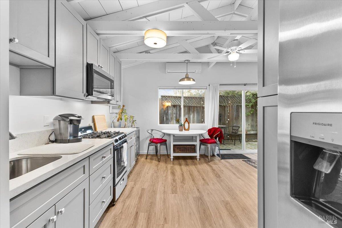 Detail Gallery Image 29 of 41 For 71 Hwy-128 Hwy, Geyserville,  CA 95441 - 3 Beds | 2 Baths