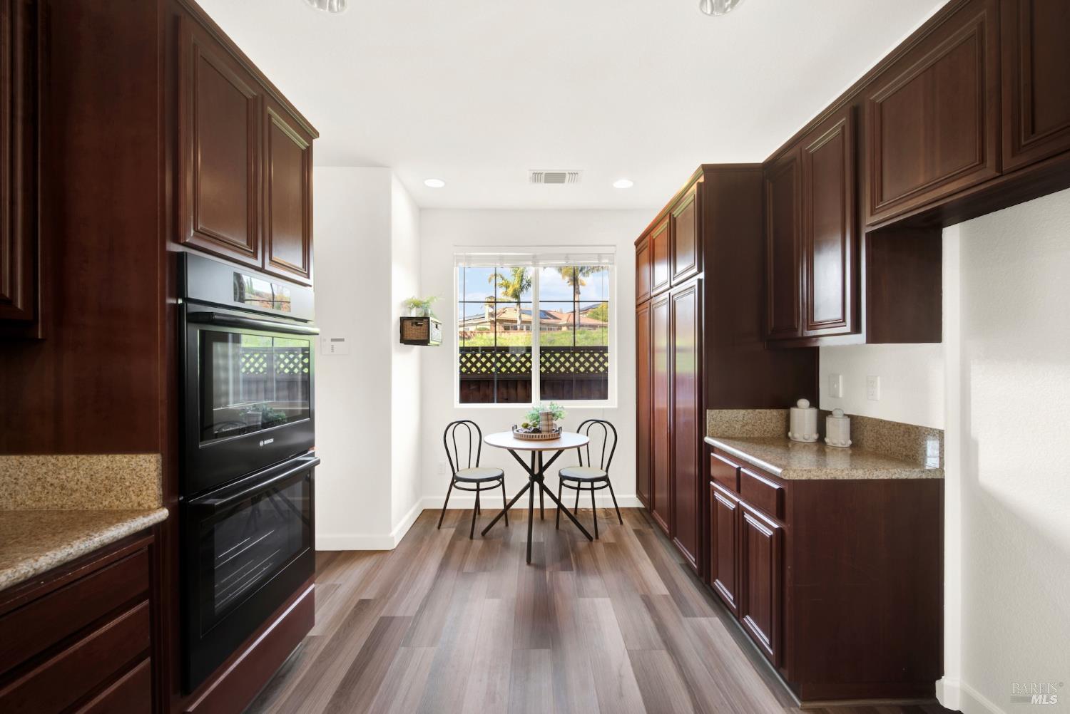 Detail Gallery Image 22 of 67 For 7004 Alder Creek Rd, Vallejo,  CA 94591 - 4 Beds | 3/1 Baths