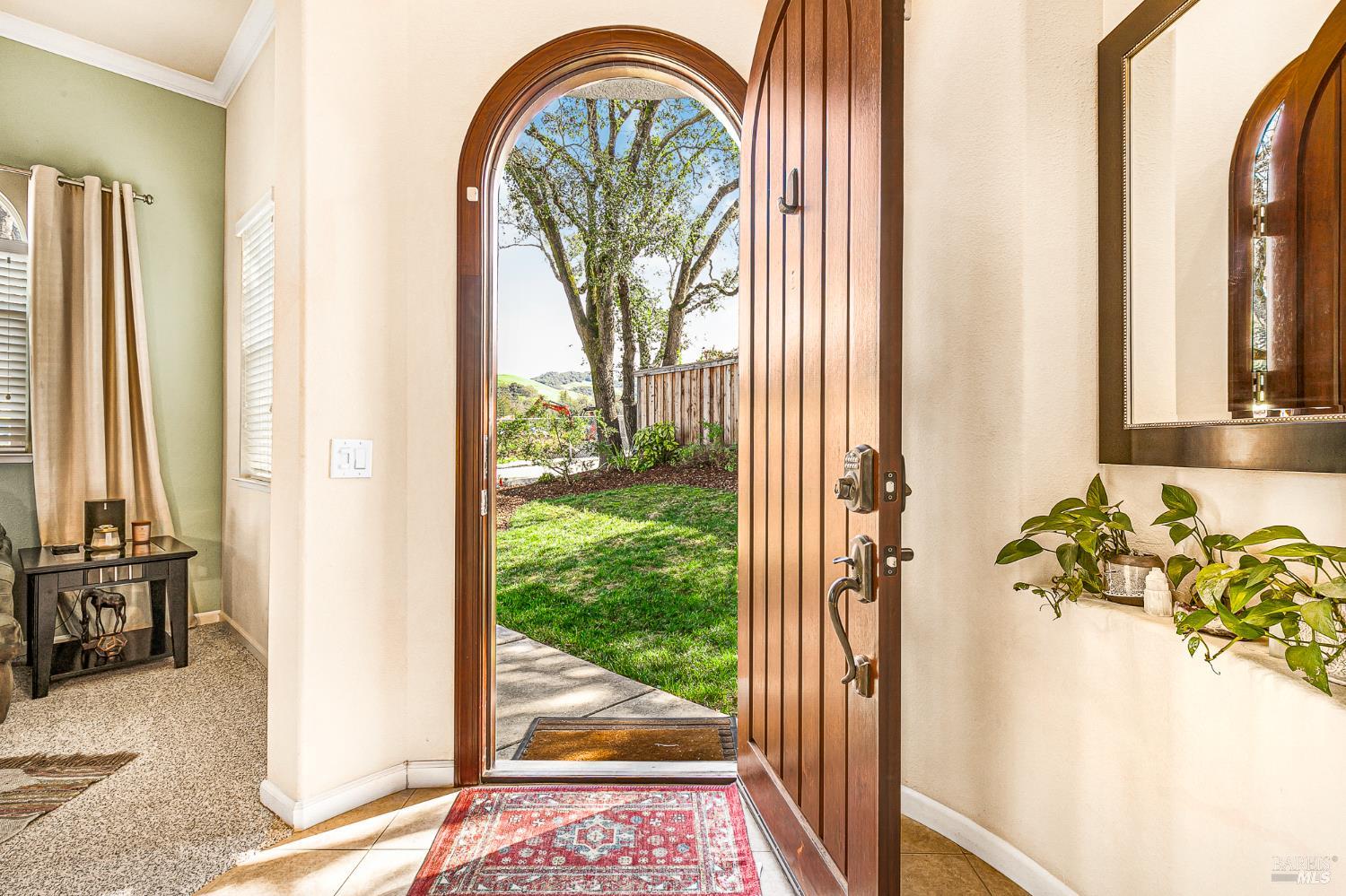 Detail Gallery Image 4 of 79 For 2167 Linwood Ave, Santa Rosa,  CA 95404 - 3 Beds | 3 Baths