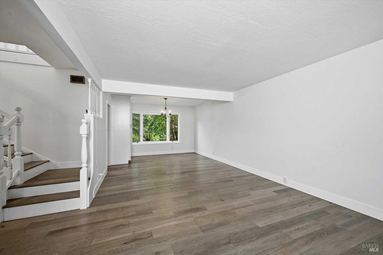 Detail Gallery Image 8 of 53 For 4078 Tokay Dr, Napa,  CA 94558 - 4 Beds | 2/1 Baths