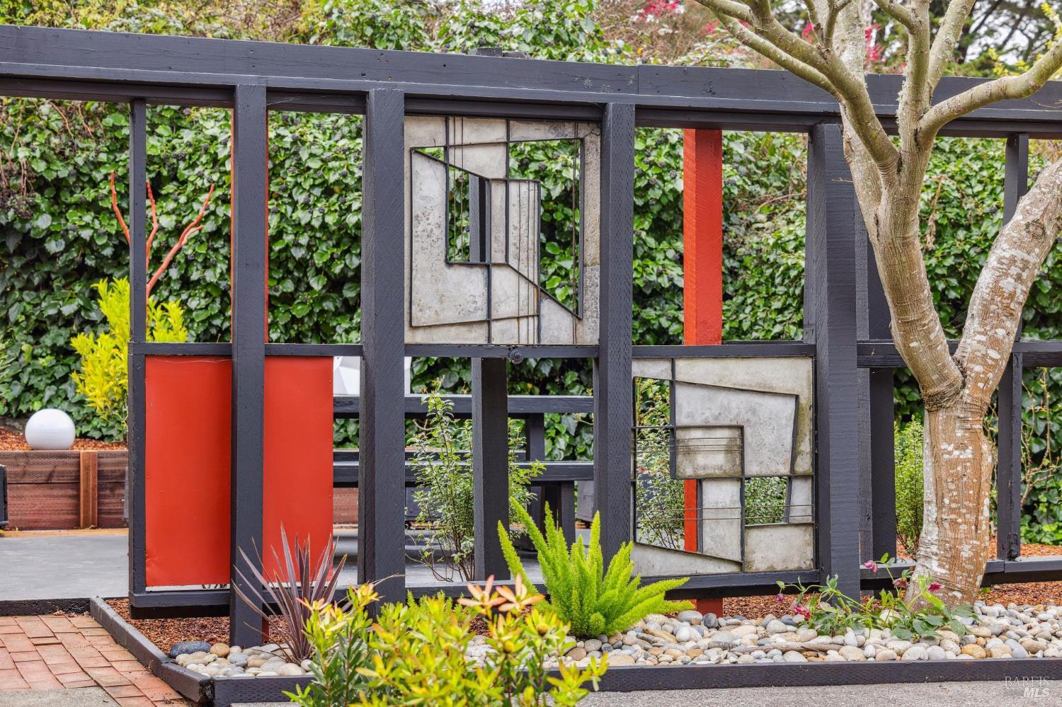 Detail Gallery Image 50 of 58 For 18 Laverne Ave, Mill Valley,  CA 94941 - 4 Beds | 3 Baths