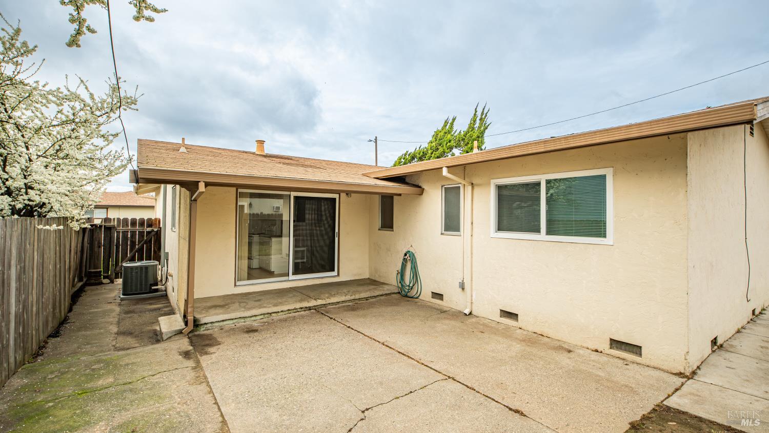 Detail Gallery Image 23 of 26 For 1318 Taft St, Fairfield,  CA 94533 - 3 Beds | 2 Baths