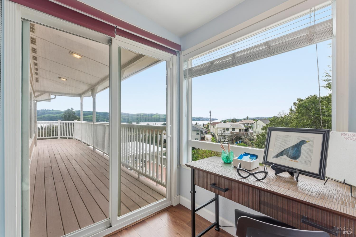 Detail Gallery Image 17 of 29 For 1491 Karen Dr, Benicia,  CA 94510 - 5 Beds | 3 Baths