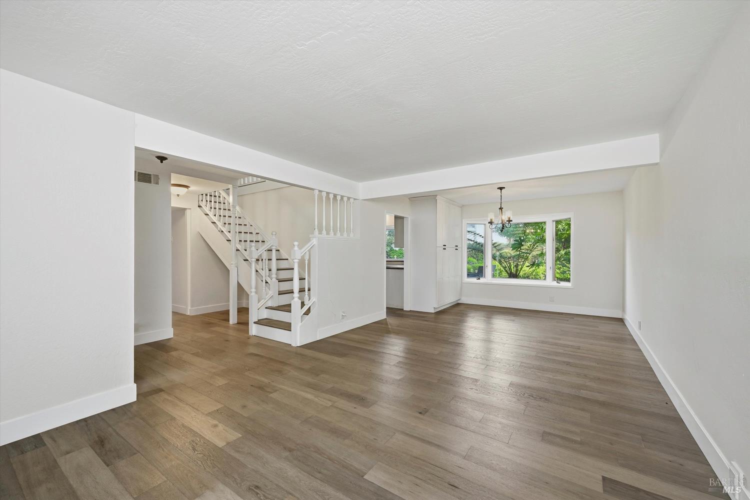 Detail Gallery Image 7 of 53 For 4078 Tokay Dr, Napa,  CA 94558 - 4 Beds | 2/1 Baths