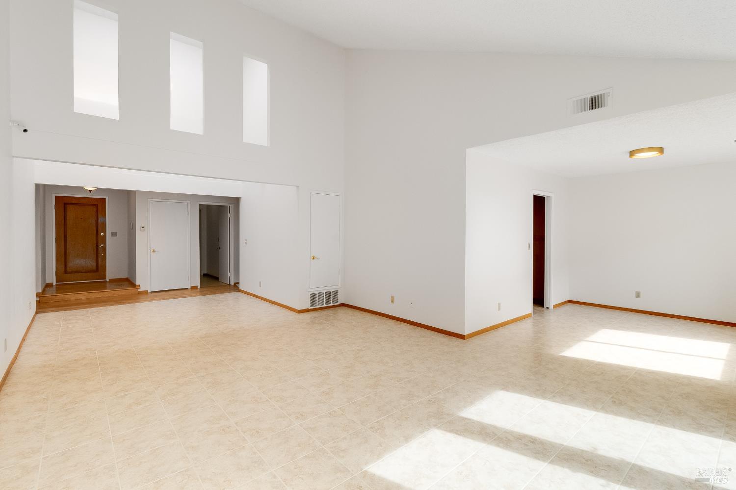 Detail Gallery Image 23 of 99 For 832 Rose Dr, Benicia,  CA 94510 - 4 Beds | 2 Baths