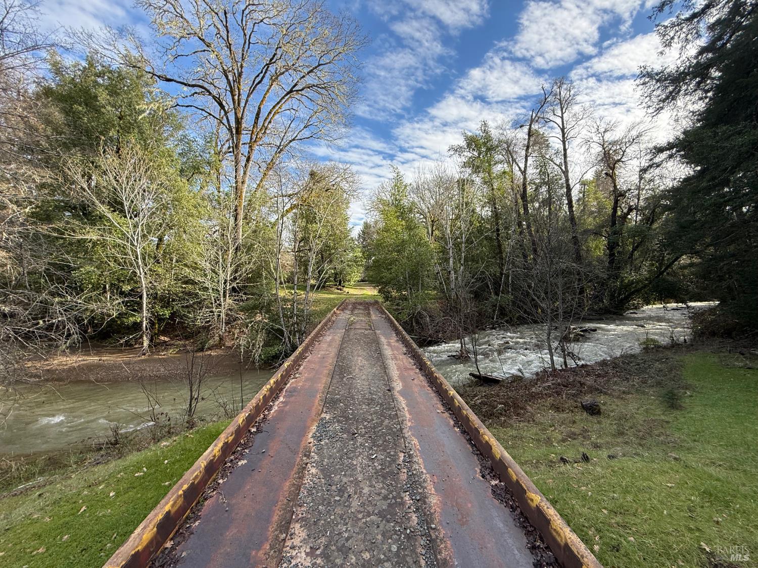 Detail Gallery Image 29 of 34 For 44050 Briggs Ln, Laytonville,  CA 95454 - – Beds | – Baths