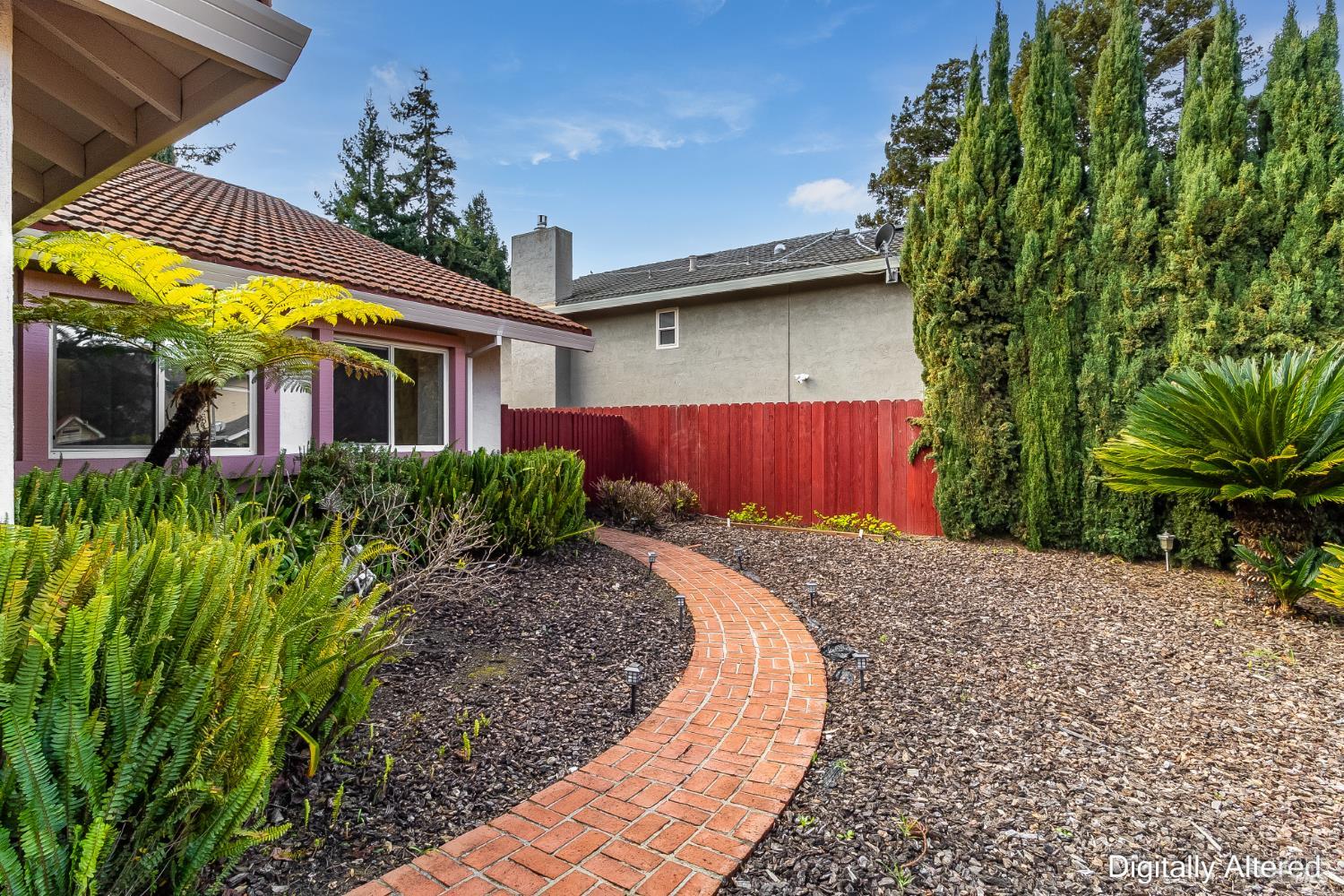 Detail Gallery Image 13 of 99 For 832 Rose Dr, Benicia,  CA 94510 - 4 Beds | 2 Baths