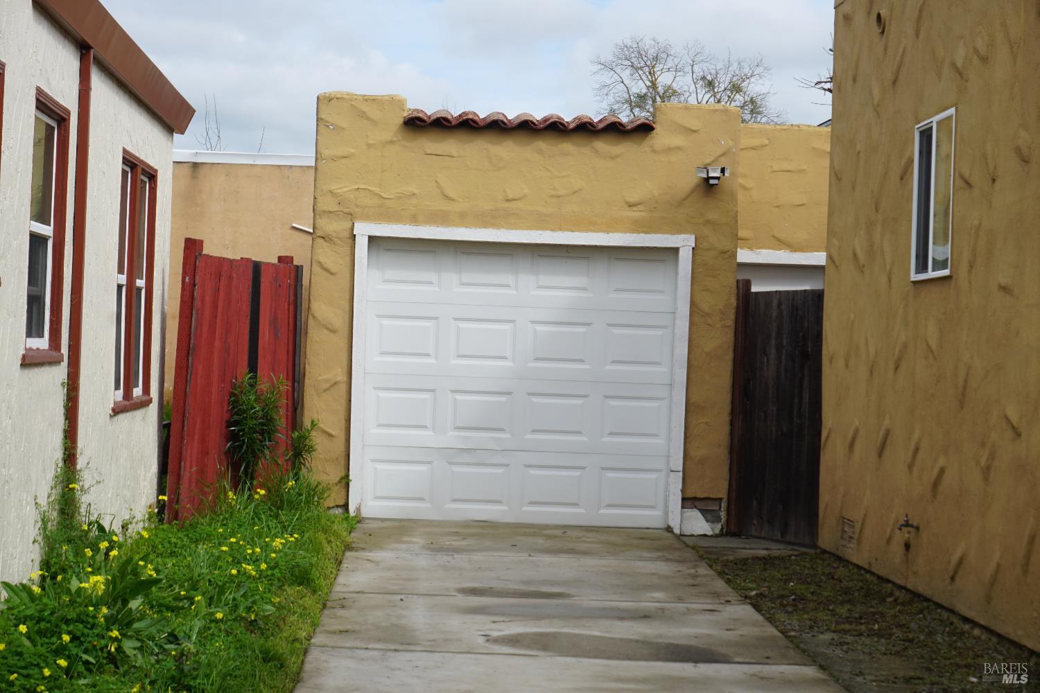 Detail Gallery Image 5 of 28 For 312 Central Ave, Vallejo,  CA 94590 - 2 Beds | 1 Baths