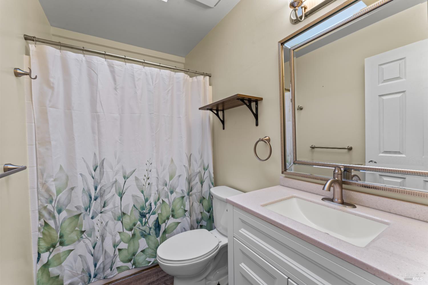 Detail Gallery Image 18 of 38 For 210 Trinity Ct, Rio Vista,  CA 94571 - 3 Beds | 2/1 Baths