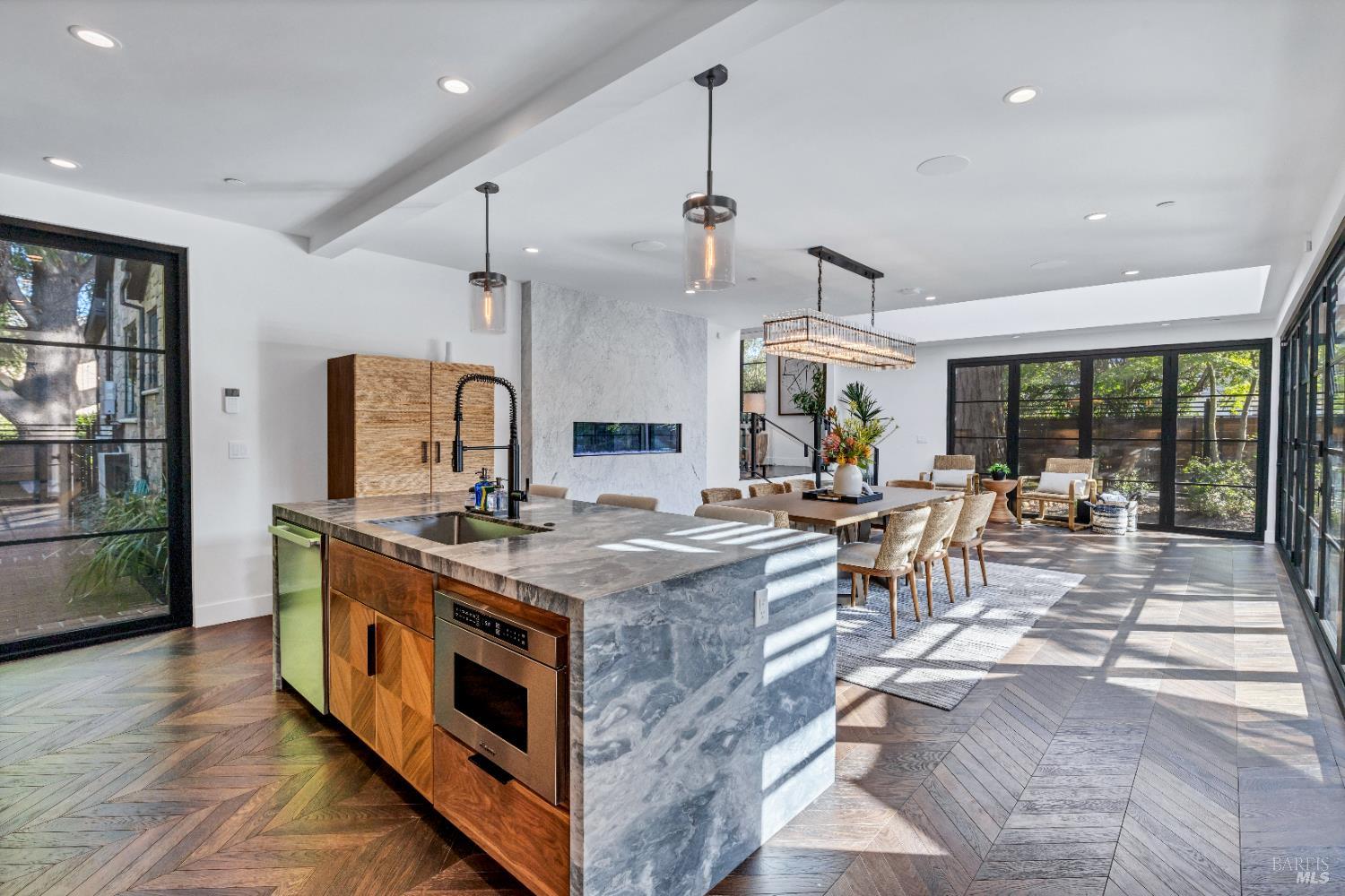 Detail Gallery Image 10 of 32 For 1242 Madrona Ave, Saint Helena,  CA 94574 - 3 Beds | 2/1 Baths