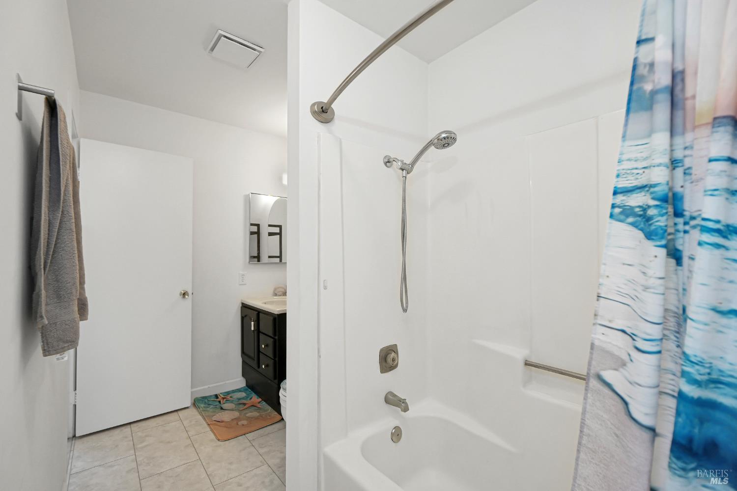 Detail Gallery Image 21 of 62 For 101 Panorama Dr, Benicia,  CA 94510 - 3 Beds | 1/1 Baths
