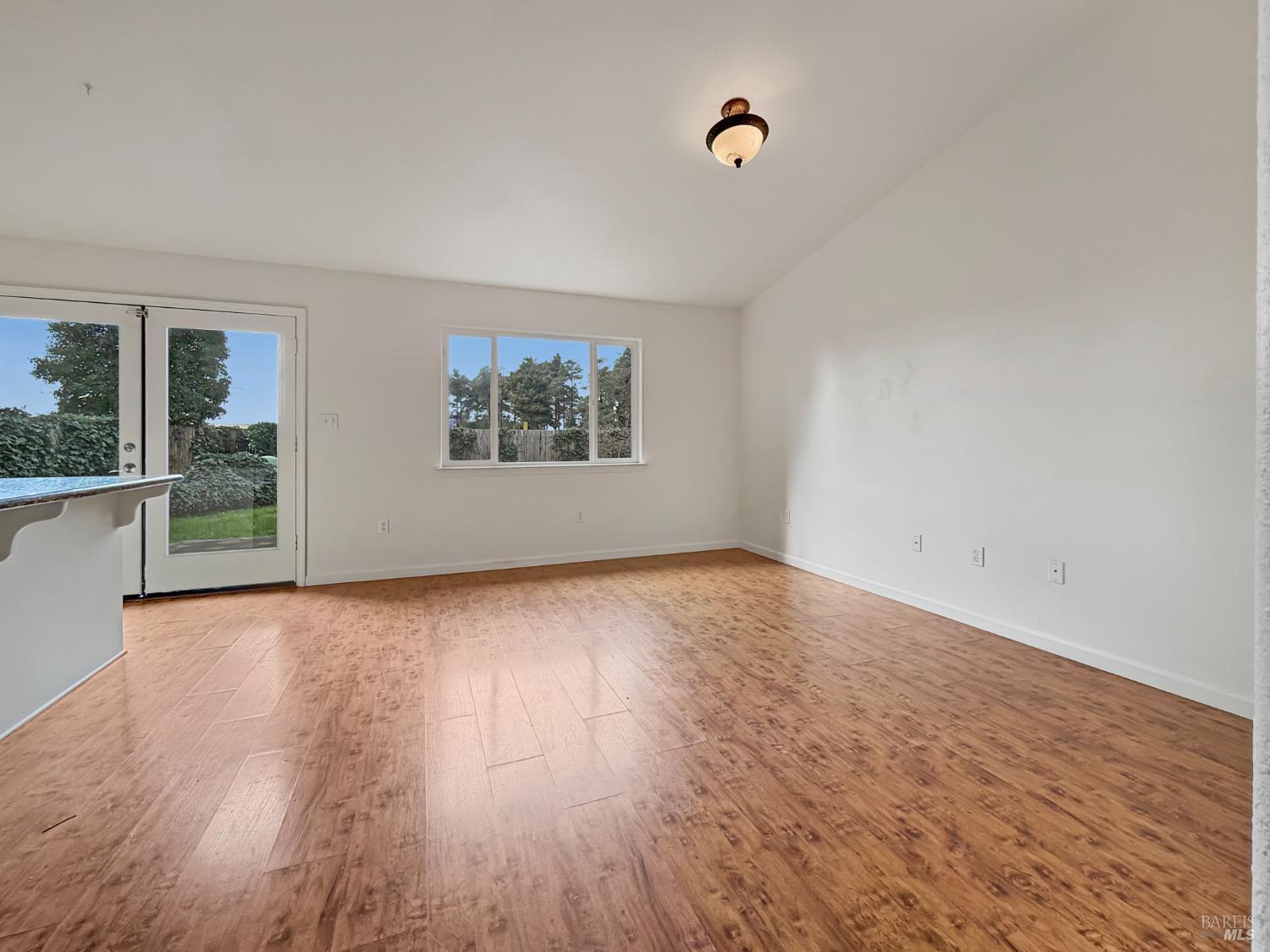 Detail Gallery Image 10 of 35 For 227 Hocker Ln, Fort Bragg,  CA 95437 - 2 Beds | 2 Baths