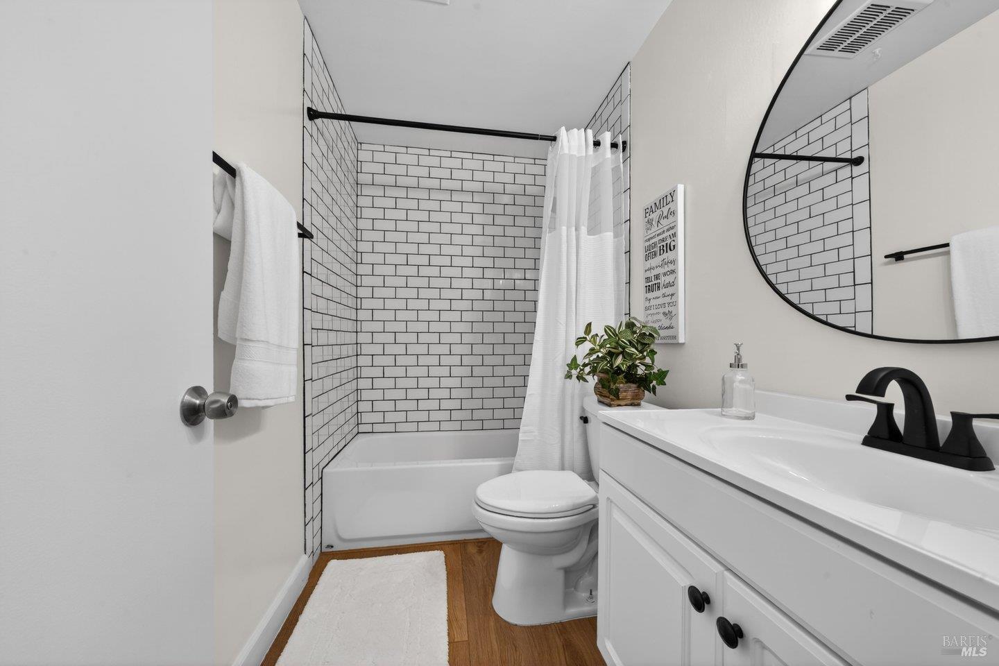 Detail Gallery Image 4 of 36 For 2013 Cormorant Dr, Fairfield,  CA 94533 - 3 Beds | 1 Baths