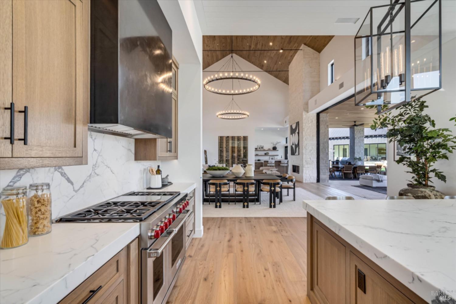 Detail Gallery Image 8 of 48 For 2350 Big Ranch Rd, Napa,  CA 94558 - 7 Beds | 7/2 Baths