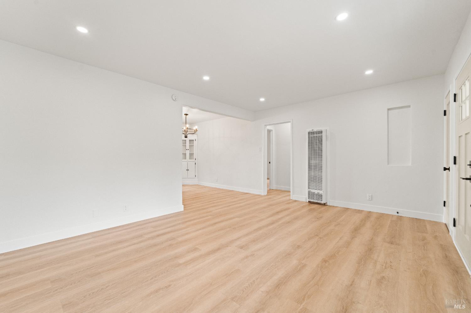 Detail Gallery Image 13 of 54 For 331 Steffan St, Vallejo,  CA 94591 - 2 Beds | 1 Baths