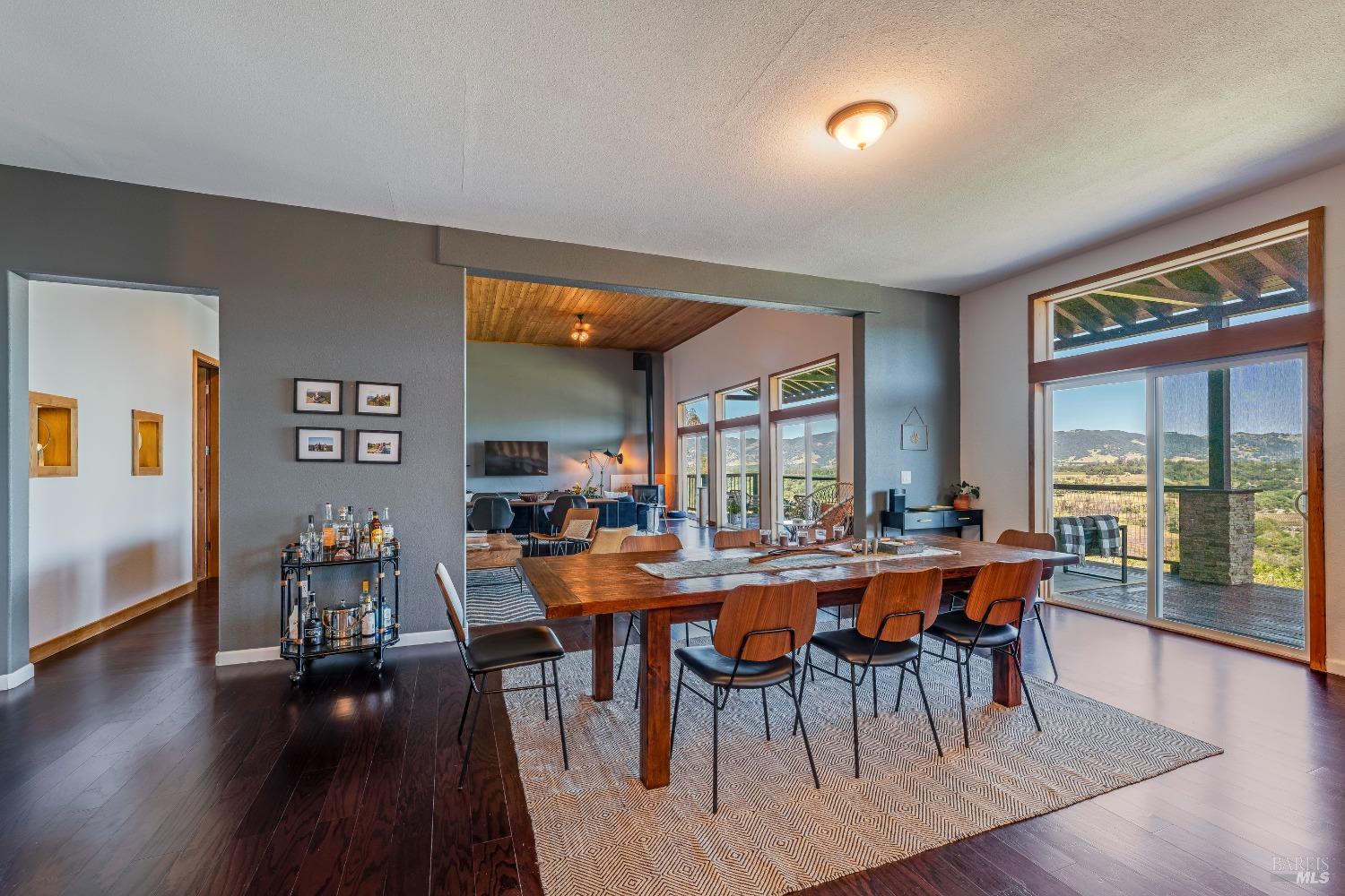 Detail Gallery Image 14 of 75 For 1106 Bel Arbres Dr, Redwood Valley,  CA 95470 - 4 Beds | 4/1 Baths