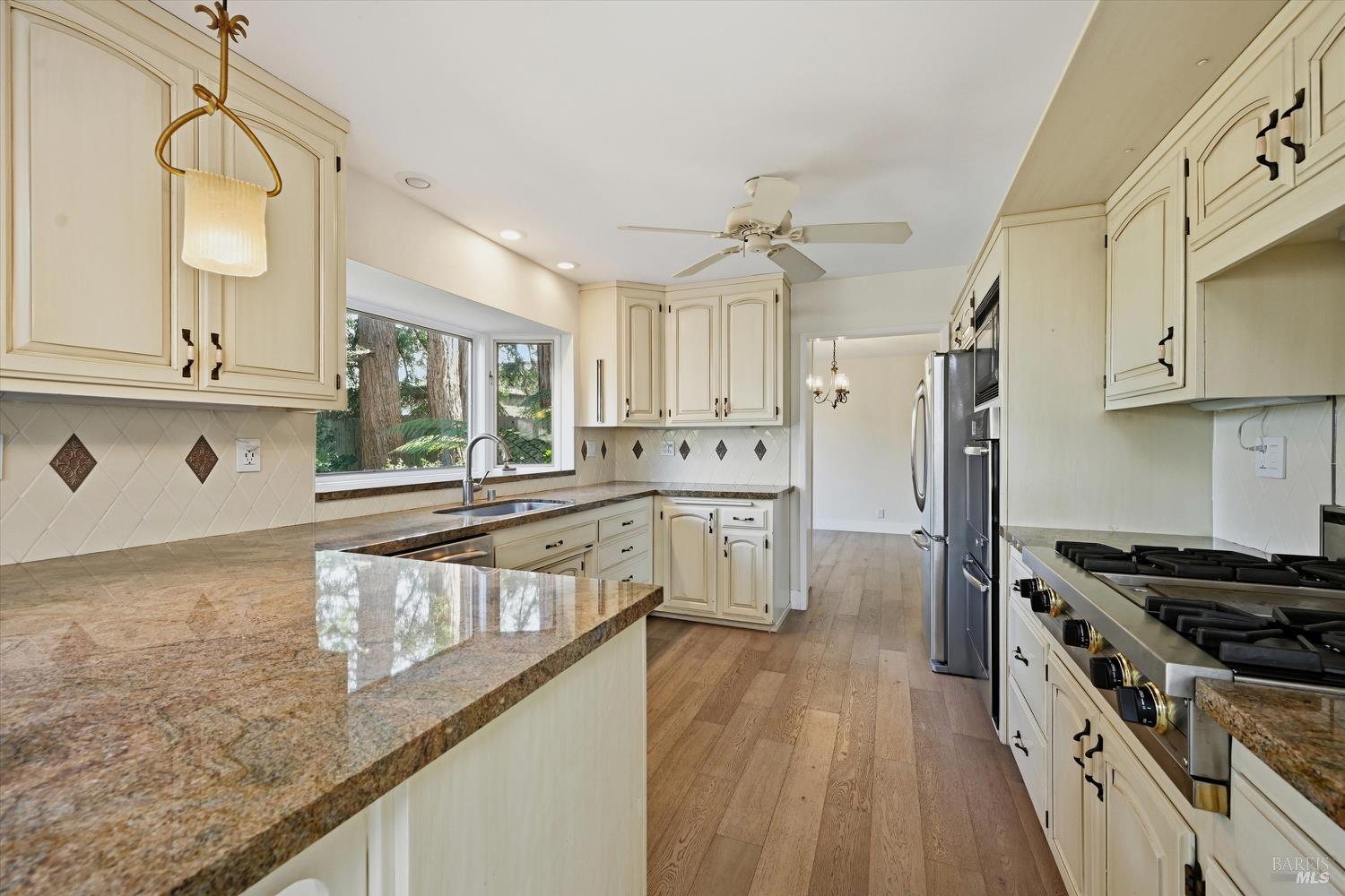 Detail Gallery Image 16 of 53 For 4078 Tokay Dr, Napa,  CA 94558 - 4 Beds | 2/1 Baths