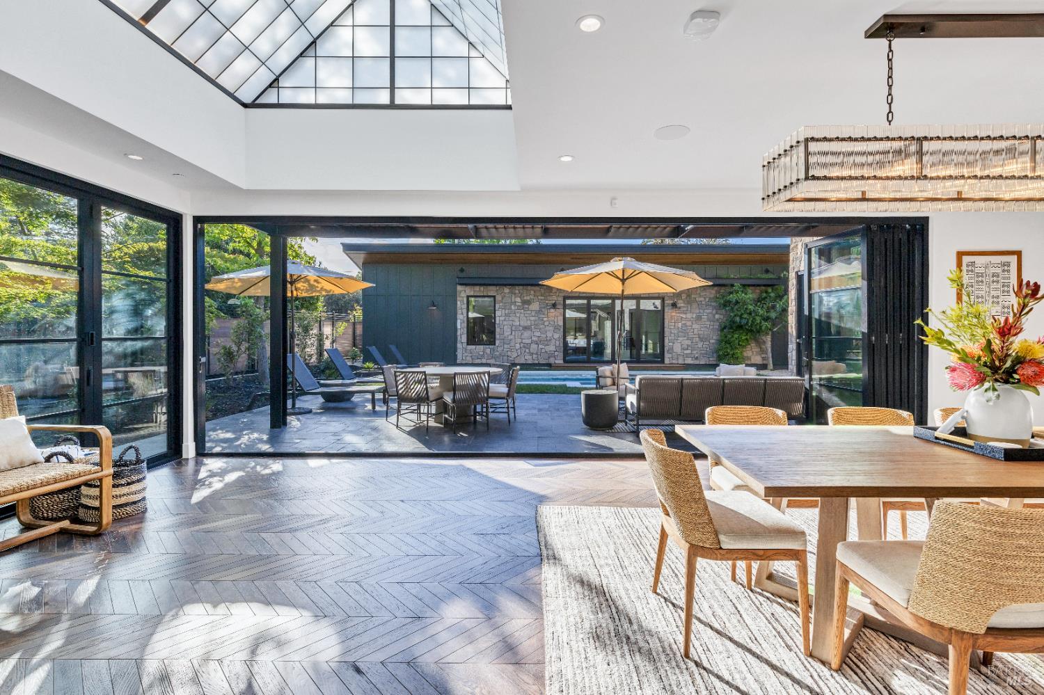 Detail Gallery Image 12 of 32 For 1242 Madrona Ave, Saint Helena,  CA 94574 - 3 Beds | 2/1 Baths