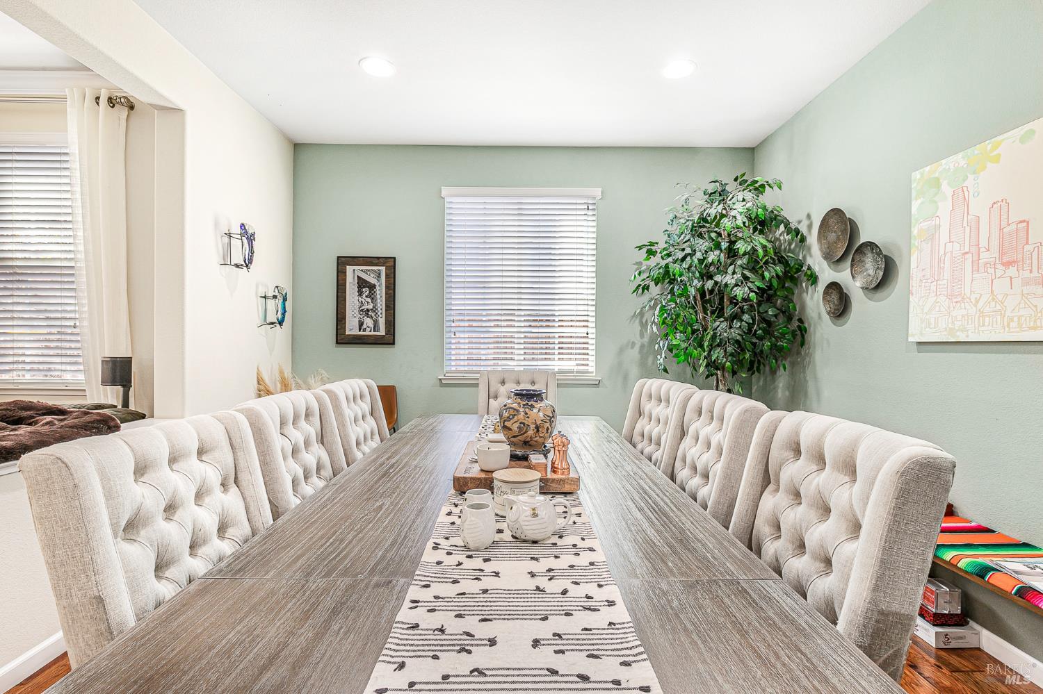 Detail Gallery Image 31 of 79 For 2167 Linwood Ave, Santa Rosa,  CA 95404 - 3 Beds | 3 Baths