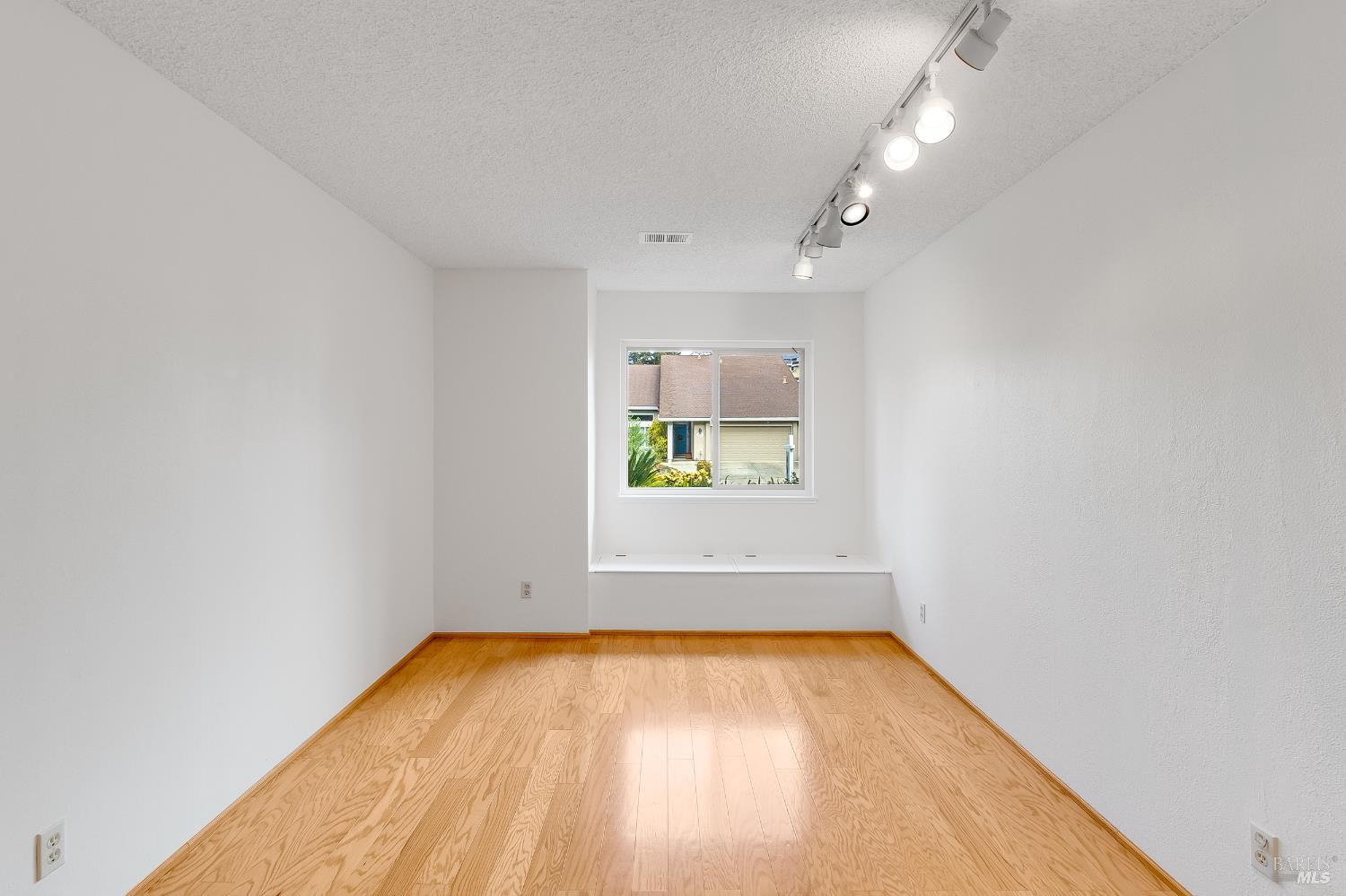 Detail Gallery Image 53 of 99 For 832 Rose Dr, Benicia,  CA 94510 - 4 Beds | 2 Baths