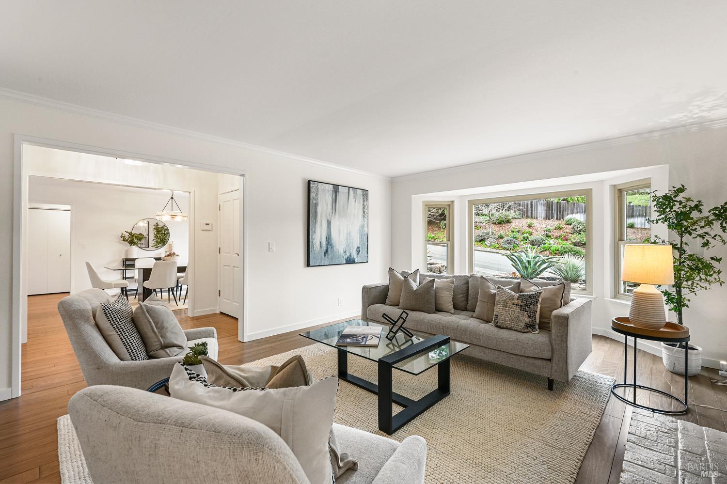 Detail Gallery Image 8 of 70 For 51 San Domingo Way, Novato,  CA 94945 - 4 Beds | 2/1 Baths