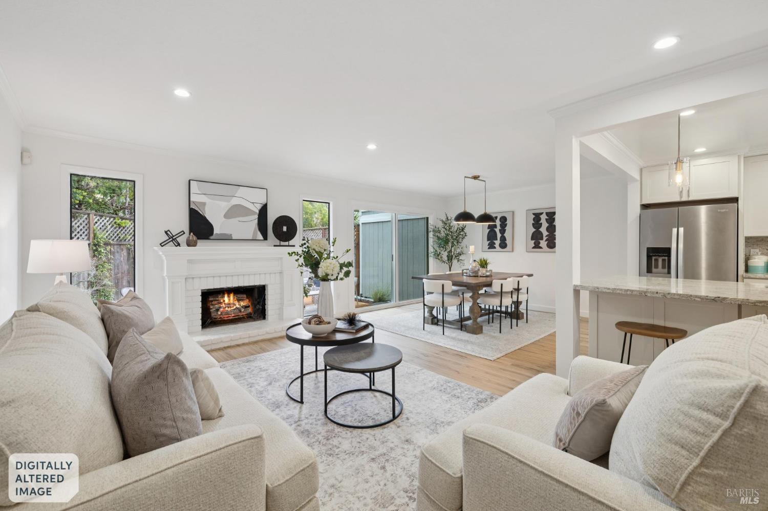 Detail Gallery Image 4 of 36 For 111 Nantucket Cv, San Rafael,  CA 94901 - 2 Beds | 2/1 Baths