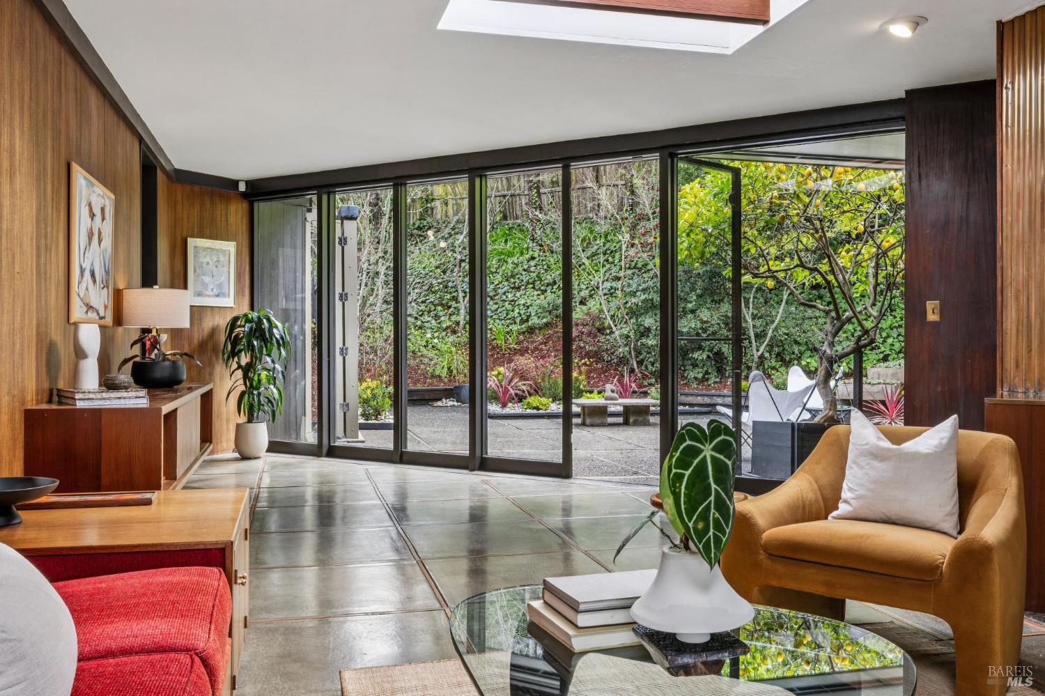 Detail Gallery Image 29 of 58 For 18 Laverne Ave, Mill Valley,  CA 94941 - 4 Beds | 3 Baths