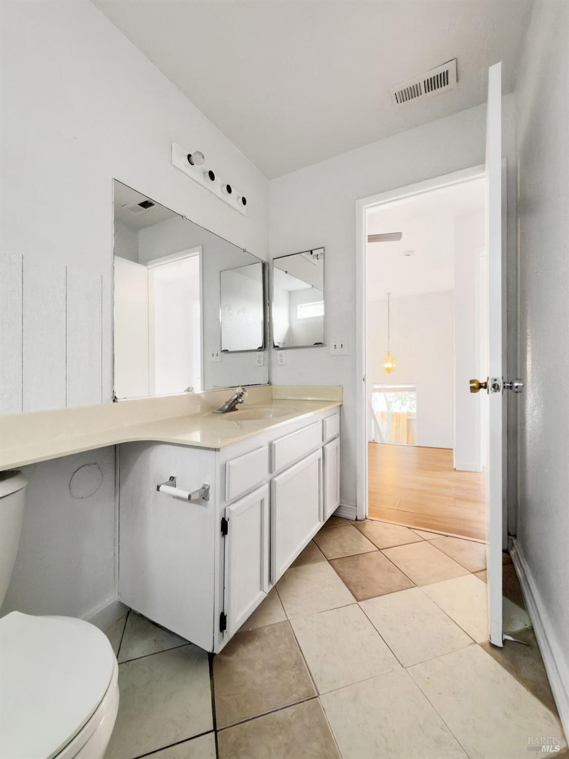 Detail Gallery Image 35 of 41 For 157 Haviture Way, Vallejo,  CA 94589 - 3 Beds | 2/1 Baths