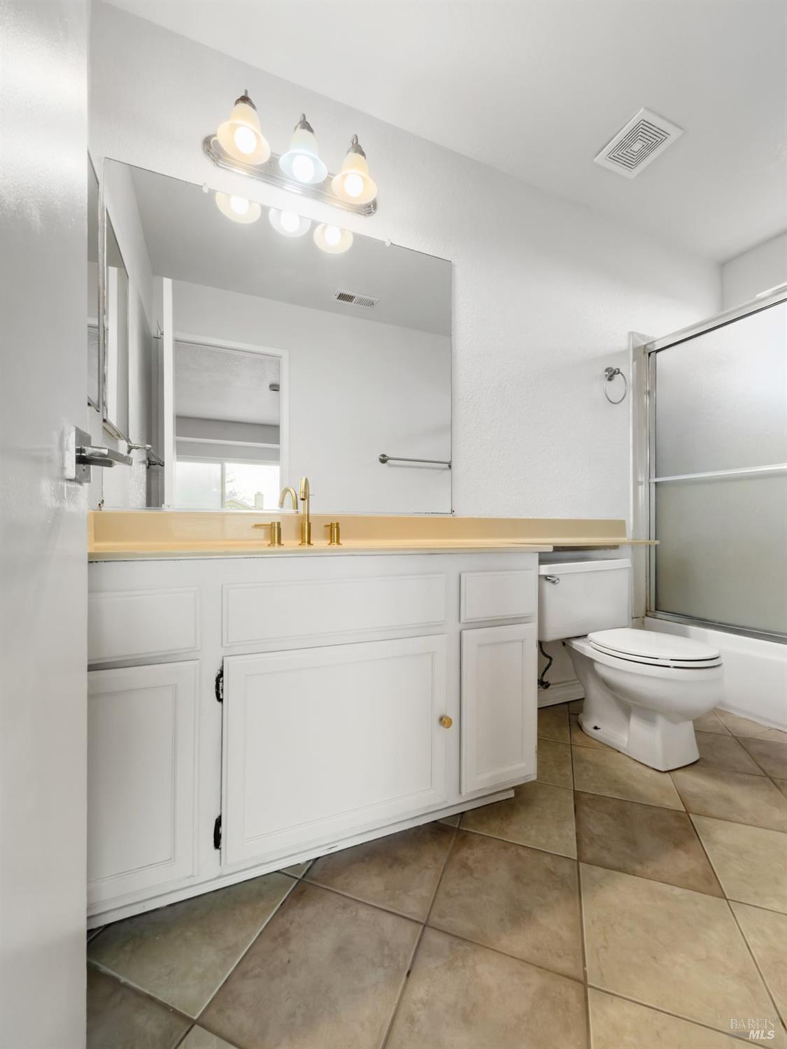 Detail Gallery Image 27 of 41 For 157 Haviture Way, Vallejo,  CA 94589 - 3 Beds | 2/1 Baths