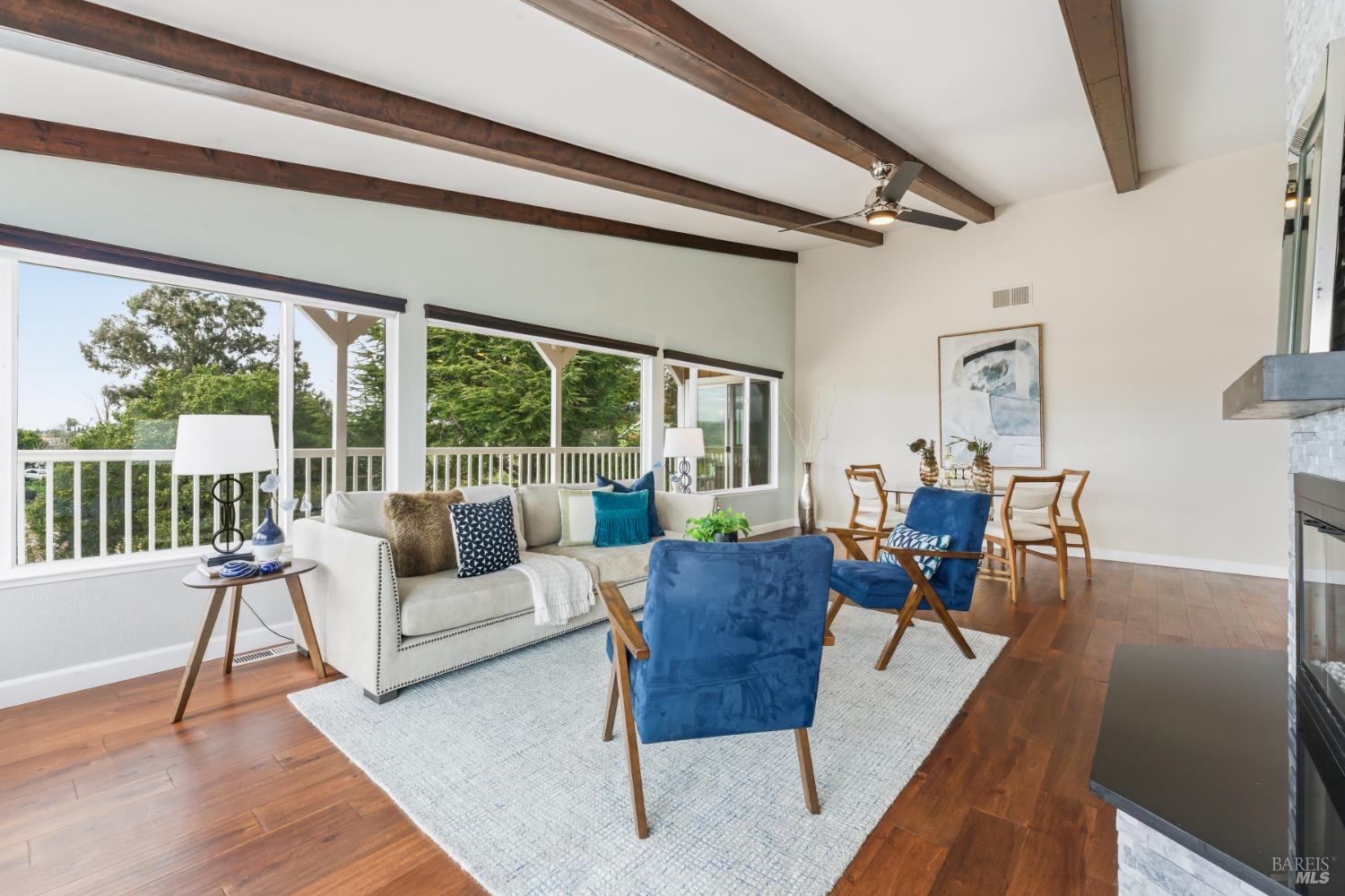 Detail Gallery Image 9 of 29 For 1491 Karen Dr, Benicia,  CA 94510 - 5 Beds | 3 Baths