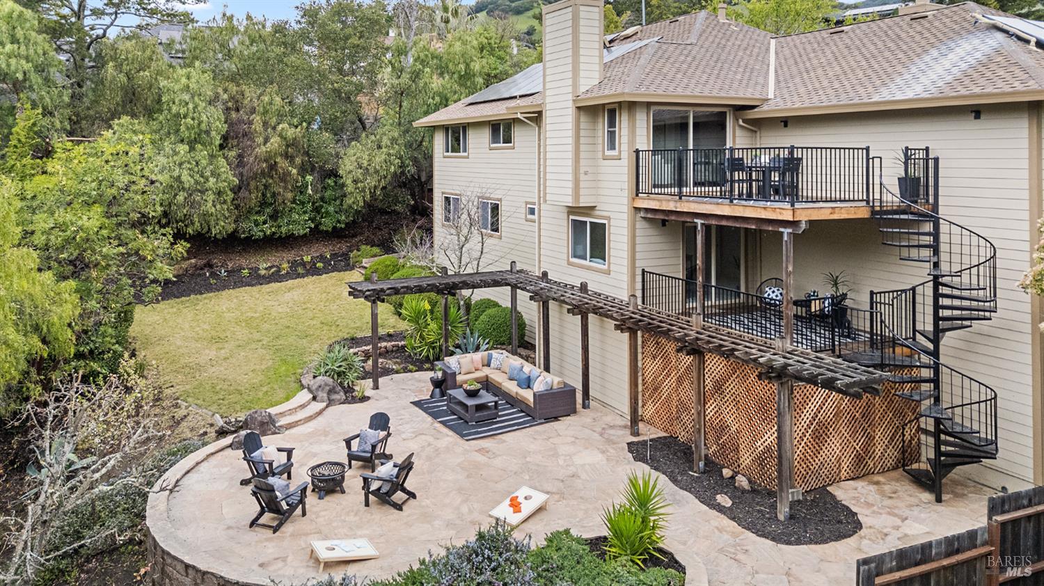 Detail Gallery Image 2 of 70 For 51 San Domingo Way, Novato,  CA 94945 - 4 Beds | 2/1 Baths