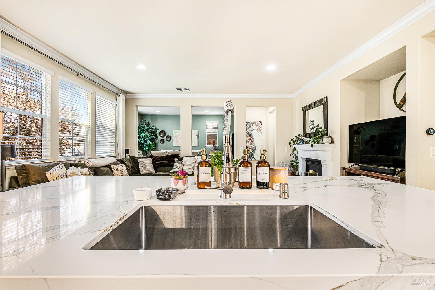 Detail Gallery Image 20 of 79 For 2167 Linwood Ave, Santa Rosa,  CA 95404 - 3 Beds | 3 Baths