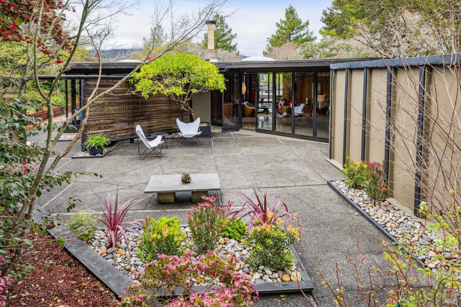 Detail Gallery Image 8 of 58 For 18 Laverne Ave, Mill Valley,  CA 94941 - 4 Beds | 3 Baths