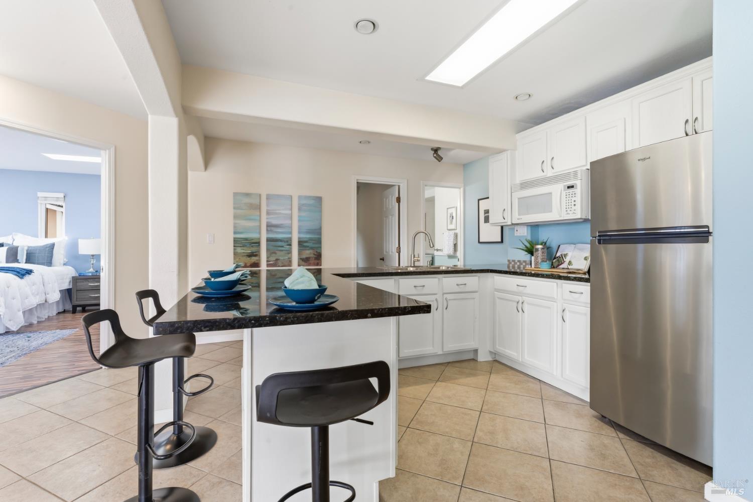 Detail Gallery Image 24 of 29 For 1491 Karen Dr, Benicia,  CA 94510 - 5 Beds | 3 Baths