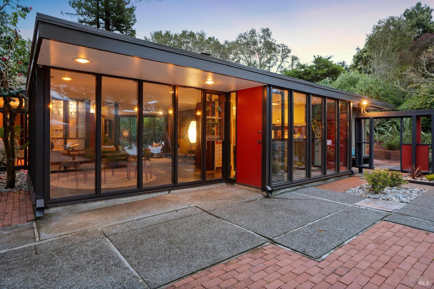 Detail Gallery Image 52 of 58 For 18 Laverne Ave, Mill Valley,  CA 94941 - 4 Beds | 3 Baths