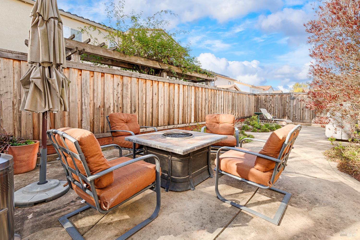 Detail Gallery Image 79 of 79 For 2167 Linwood Ave, Santa Rosa,  CA 95404 - 3 Beds | 3 Baths