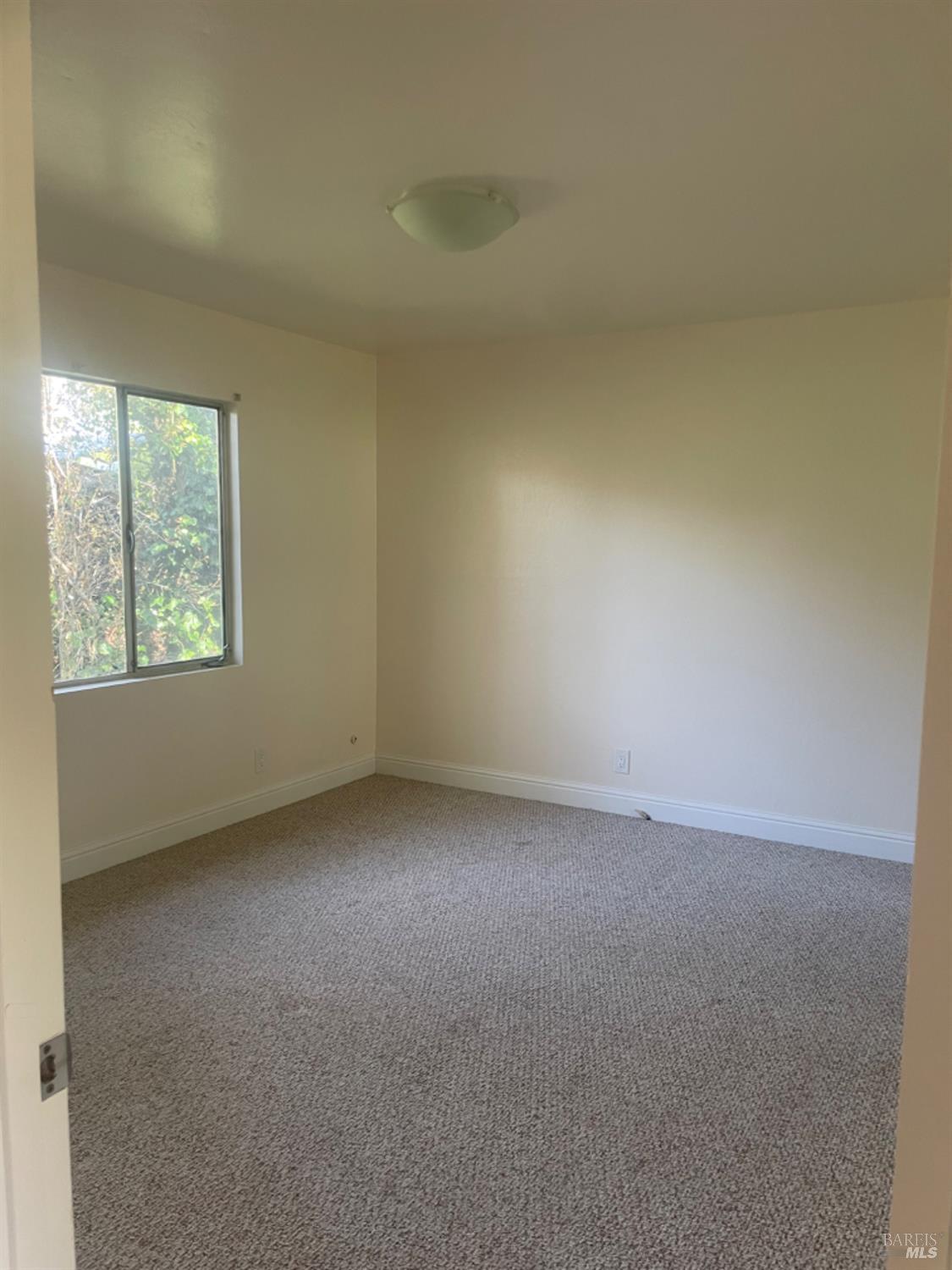 Detail Gallery Image 10 of 17 For 1395 Velma Ave, Santa Rosa,  CA 95403 - 2 Beds | 1 Baths