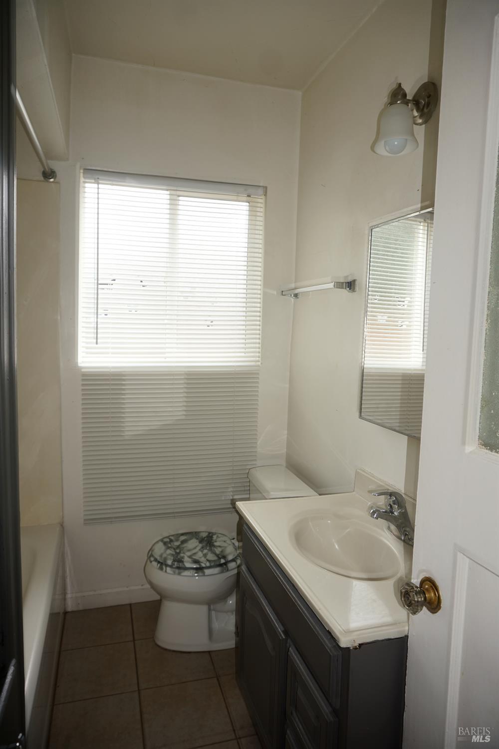 Detail Gallery Image 11 of 28 For 312 Central Ave, Vallejo,  CA 94590 - 2 Beds | 1 Baths