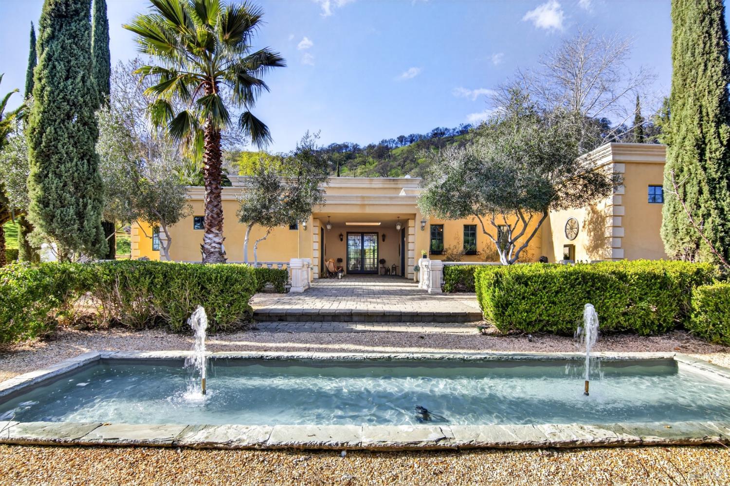 Detail Gallery Image 3 of 68 For 3467 Blue Mountain Dr, Fairfield,  CA 94534 - 2 Beds | 2 Baths