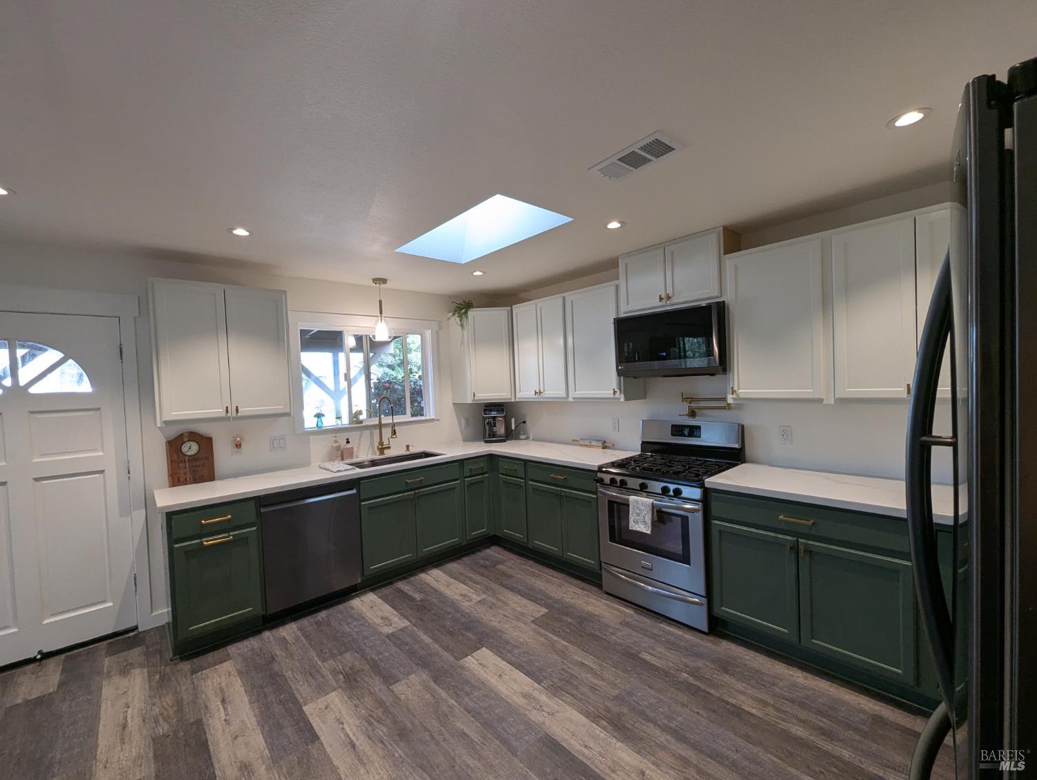 Detail Gallery Image 7 of 20 For 112 E Agua Caliente Rd, Sonoma,  CA 95476 - 2 Beds | 2 Baths